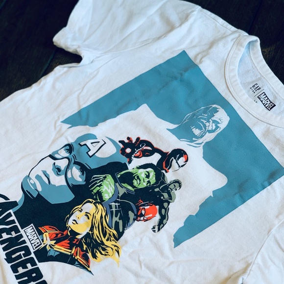 ⚡️2/$25⚡️GAP x Marvel Boys’ Avengers Tee - Picture 2 of 5